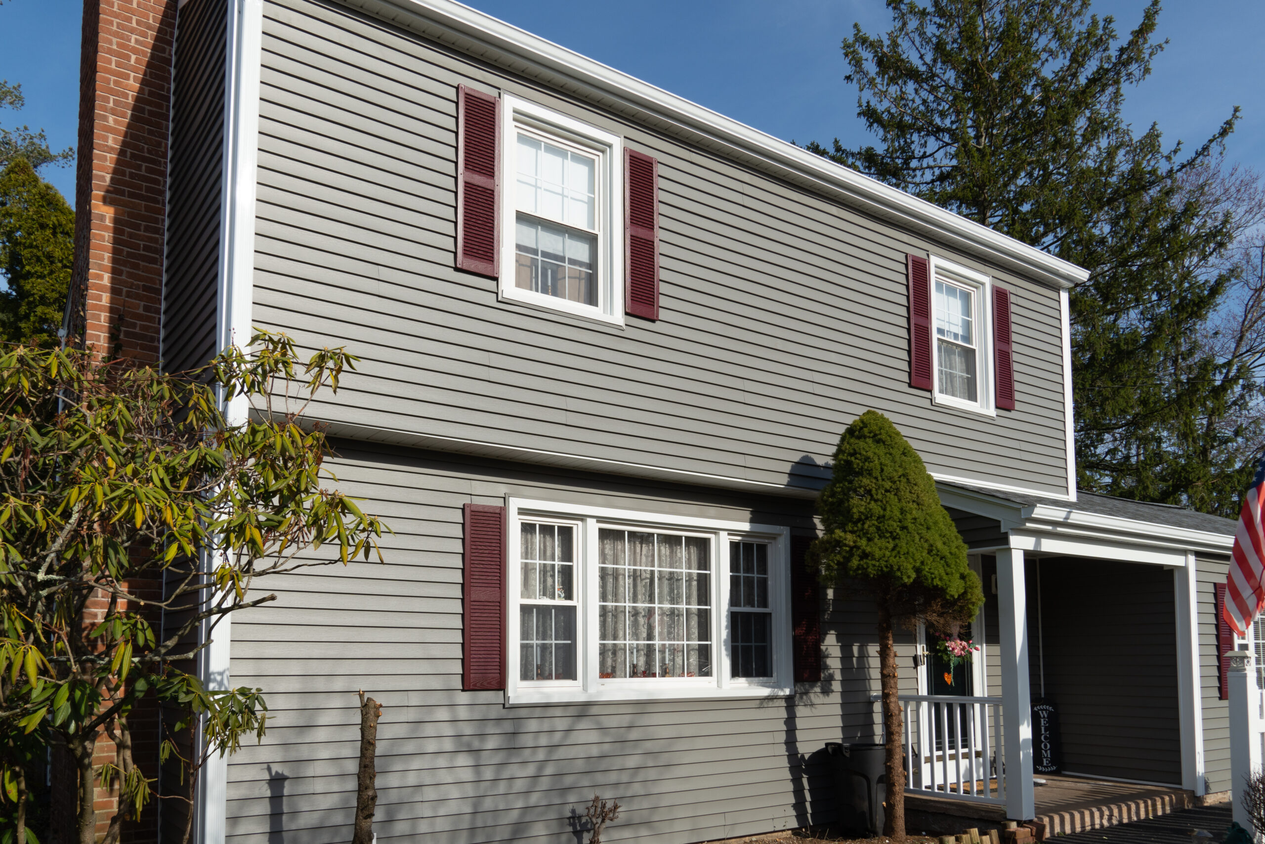 Siding done by MJT Roofing in Willimantic, CT.